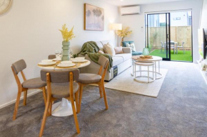 Sanctuary close to the beach with Sofa Bed